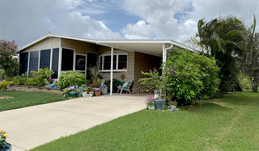 8108 Lakeview Dr N a Ellenton, FL Mobile or Manufactured Home for Sale